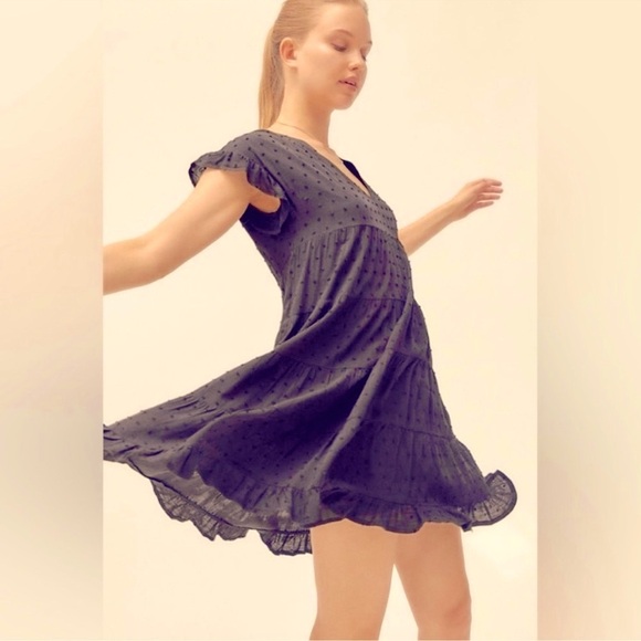 Urban Outfitters Black Ruffled Cap Sleeve Swiss Dot Lined Flowy Mini - Picture 1 of 12